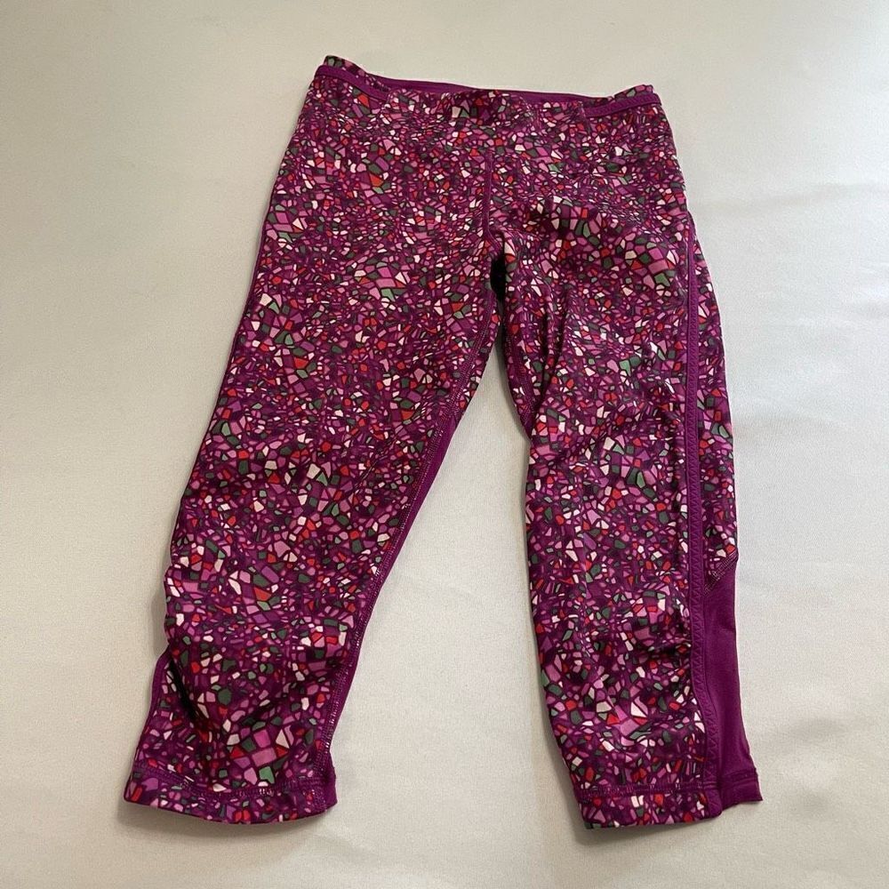 Lululemon Real Quick Crop Paradise Camo Multi Regal Plum Leggings Size 4